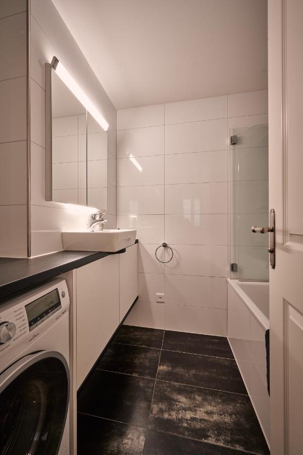 City Center Apartment With Mountain View Интерлакен Экстерьер фото